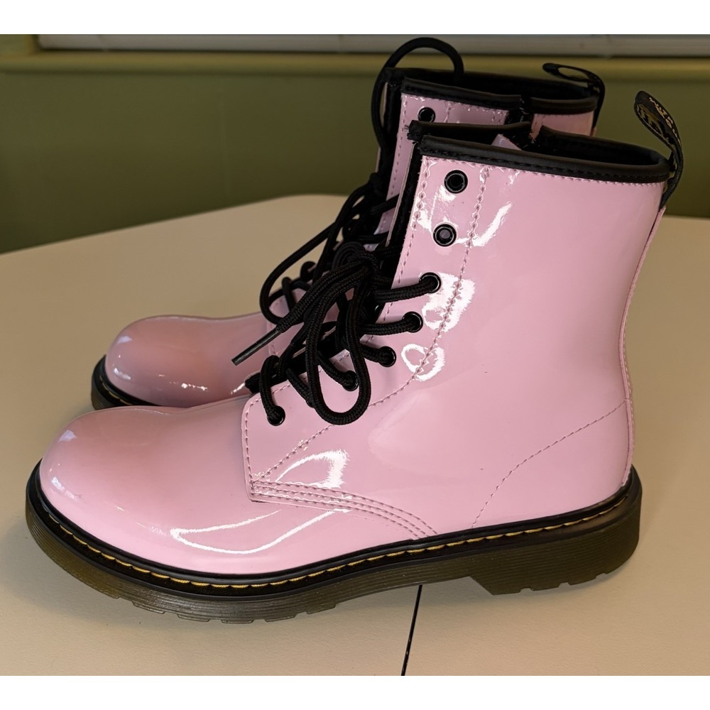 Dr. Doc Martens 1460Y Leather Lace Up Boots Pink Patent Lamper US 7  EU 38